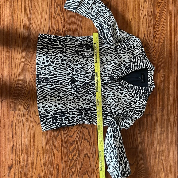 EUC Talbots Black and White Animal Print Blazer - Picture 5 of 6